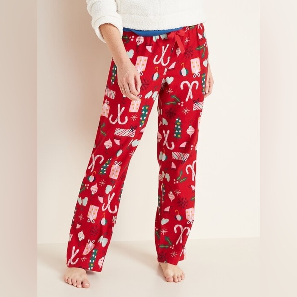 Old Navy Red Merry Christmas Cotton Flannel Pajama Pants